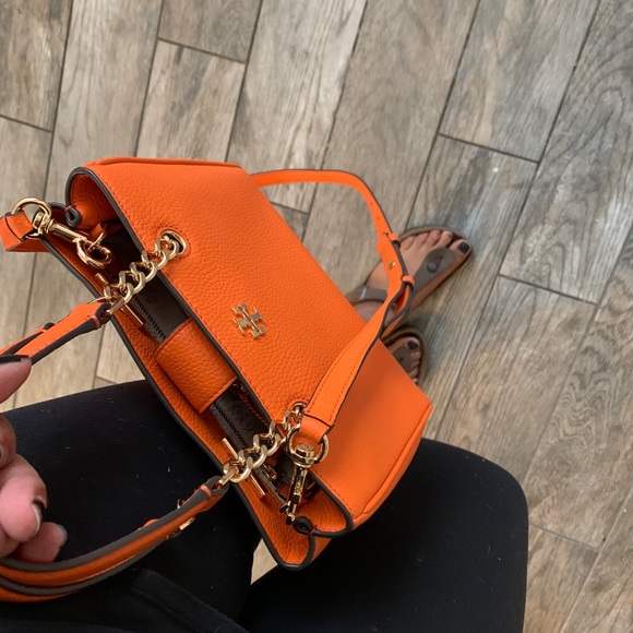 New 🍁Tory Burch carter small tote 🍁🍁 - Picture 9 of 9